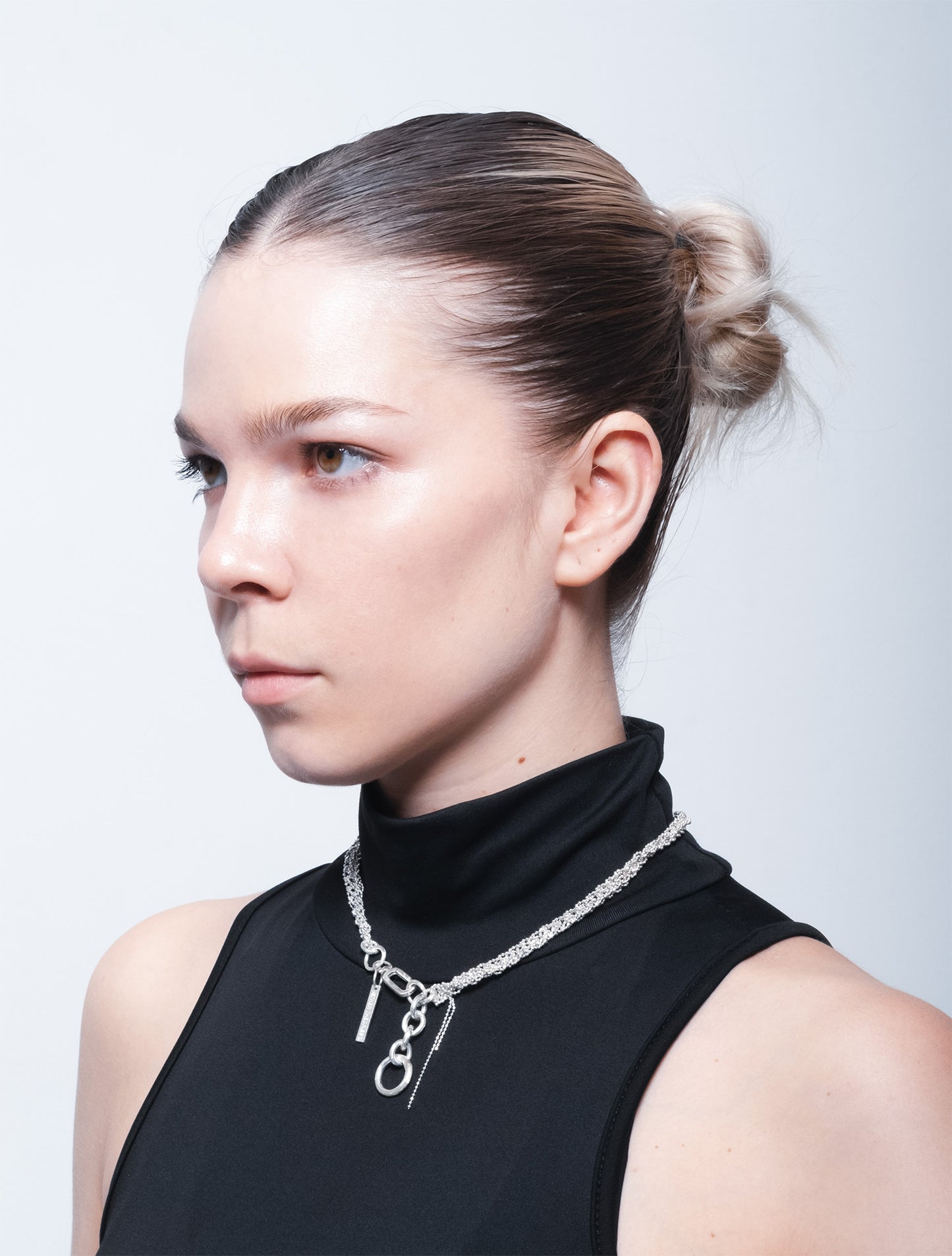 The Moonrun neckpiece