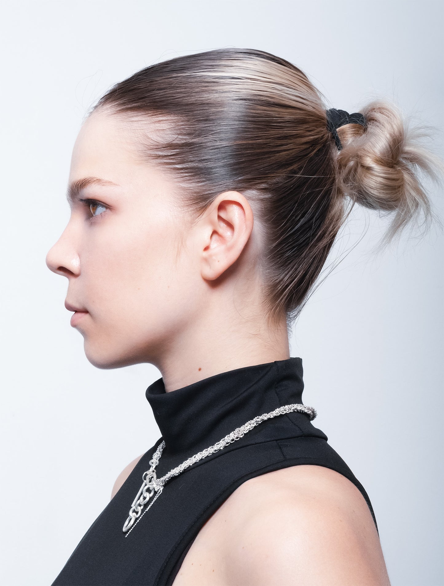 The Moonrun neckpiece